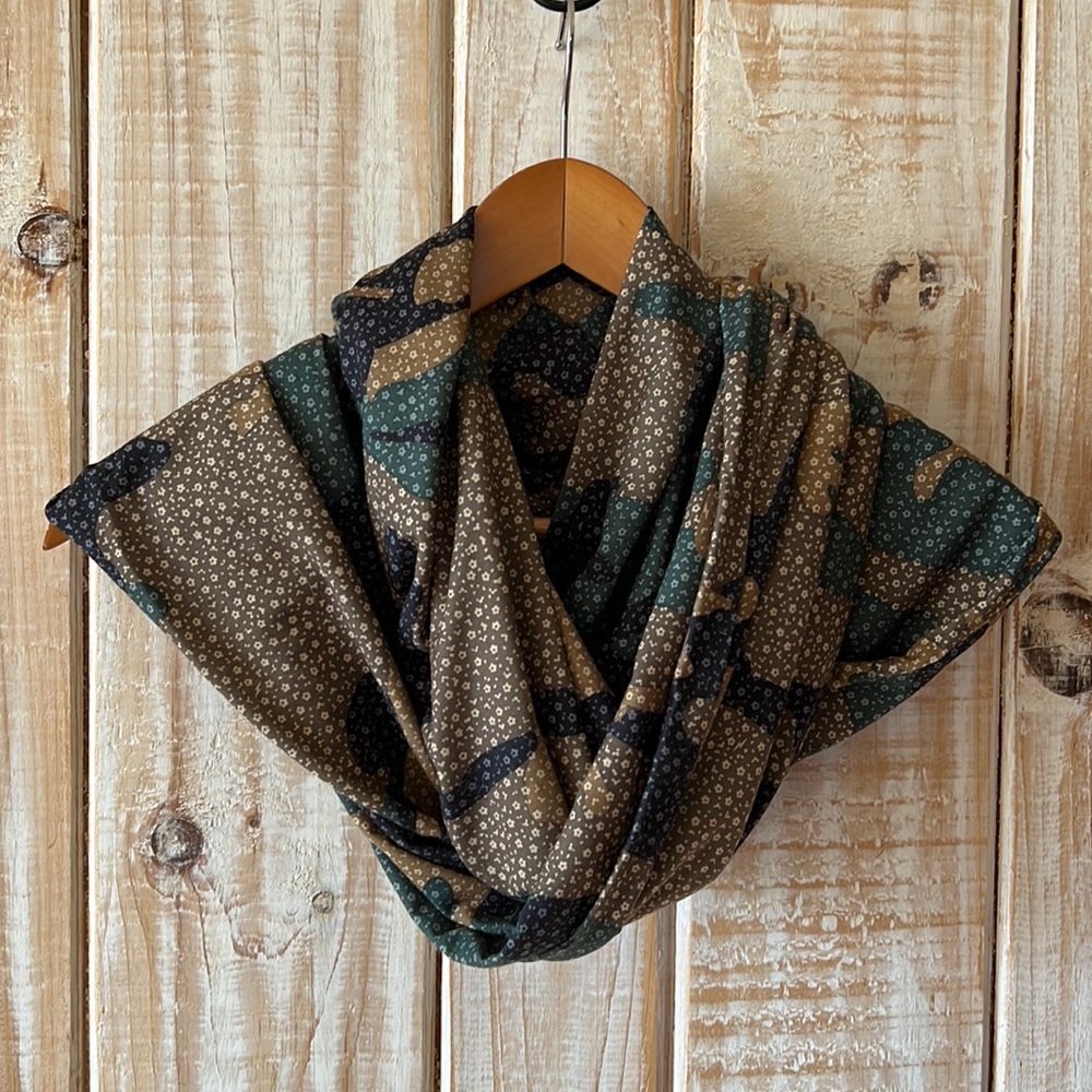 Burton DryRide Infinity Scarf